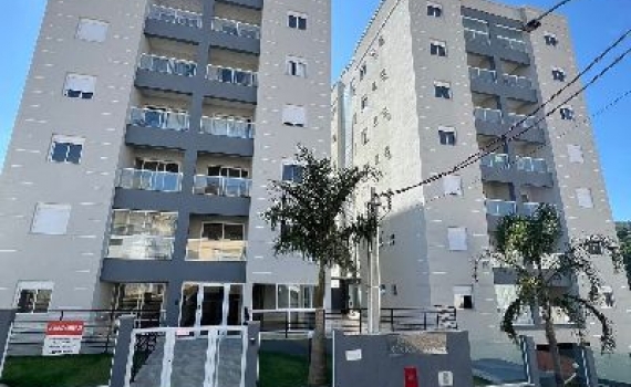 Apartamentos novos em Serra Negra 
