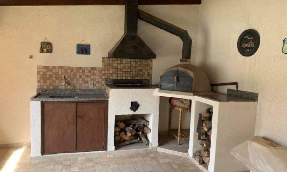 Vendo casa em Serra Negra