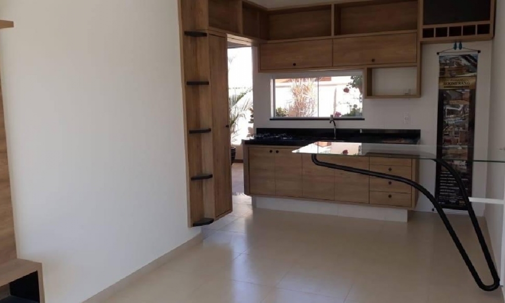 Casa de um dormitório em condomínio 