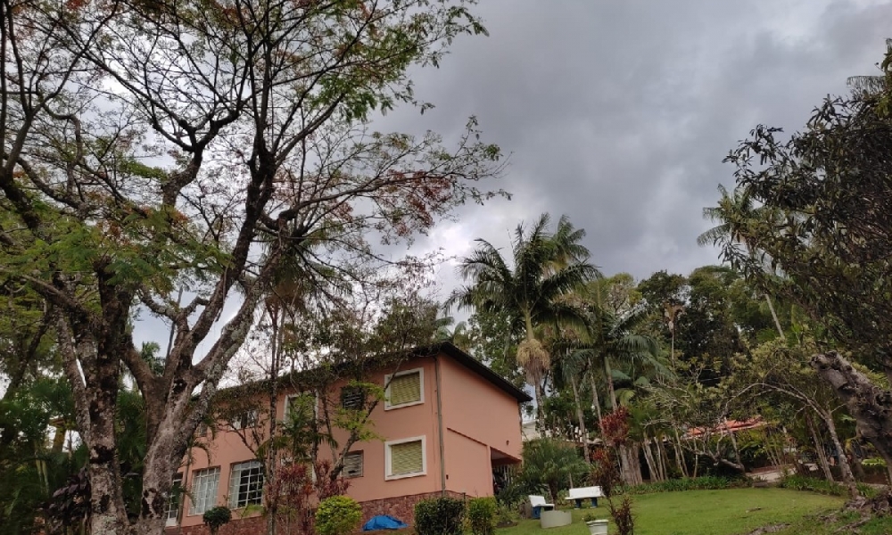 Chácara maravilhosa a venda em Serra Negra 