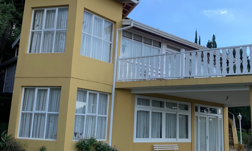 Casa em condomínio fechado 