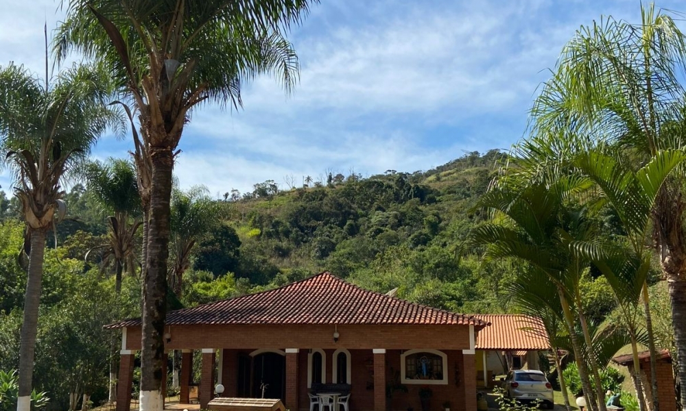 Chácara em Serra Negra 