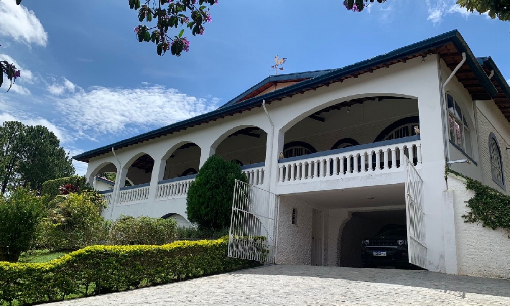 Casa a venda em Serra Negra SP