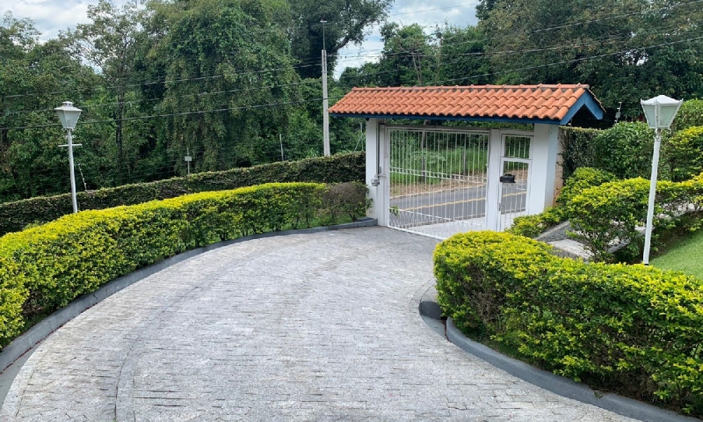 Casa a venda em Serra Negra SP