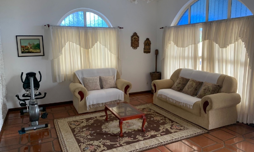 Casa a venda em Serra Negra SP