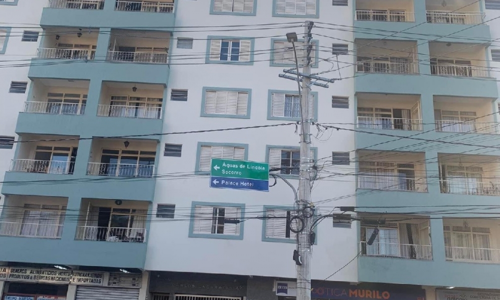 Vende-se apartamento de dois dormitórios 