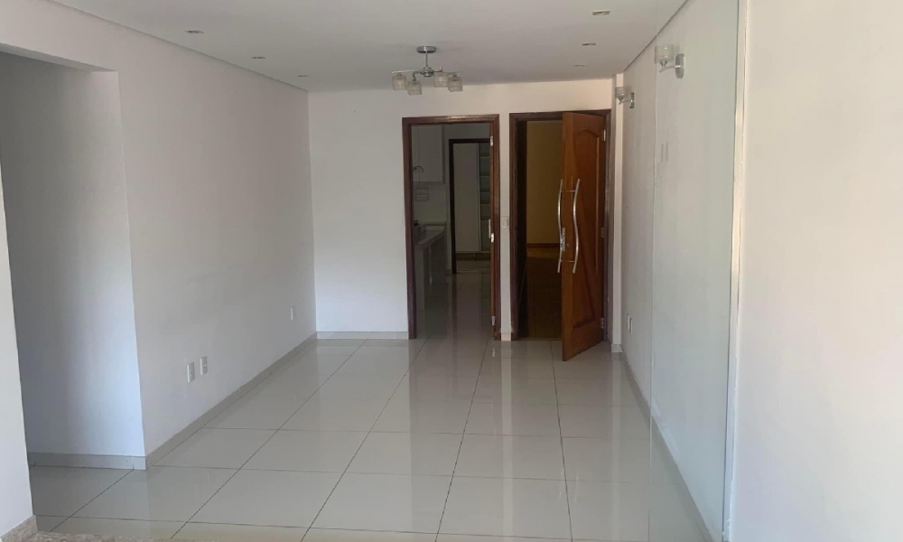 Vende-se apartamento de dois dormitórios 