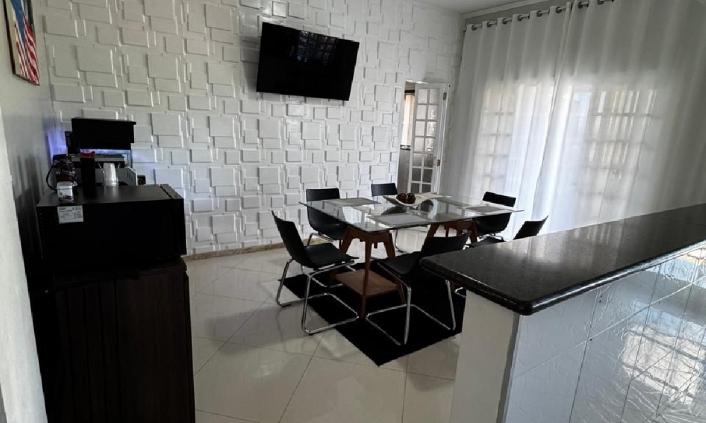 Casa com piscina 