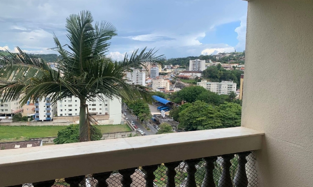 Apartamento de três dormitórios 