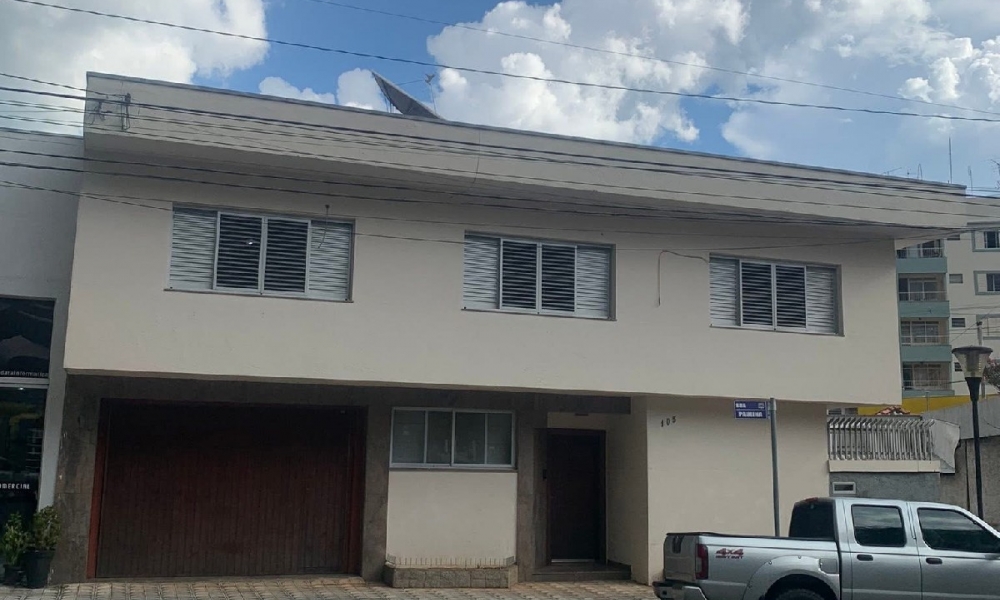 Aluga-se casa em Serra Negra 