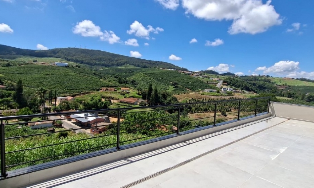 Vende-se casa em condomínio 