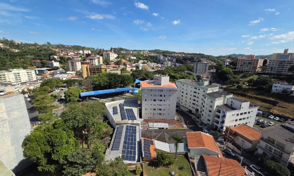 Vende-se apartamento em Serra Negra 