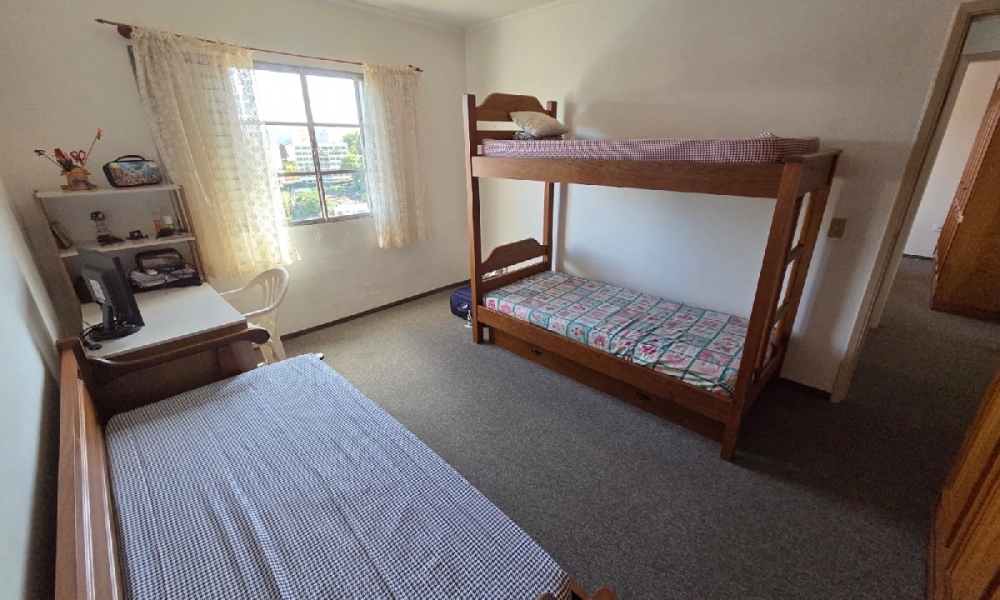 Vende-se apartamento em Serra Negra 