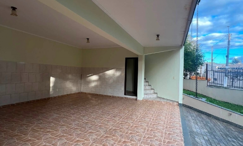 Casa com piscina 