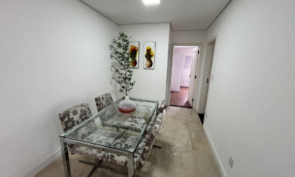 Apartamento de dois dormitórios 