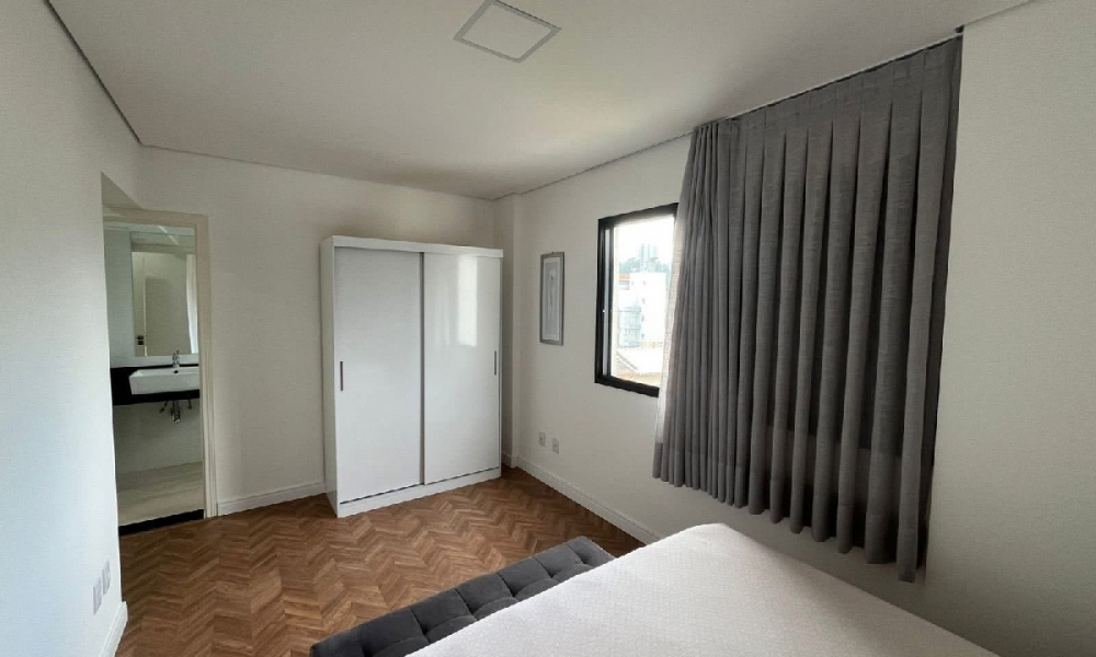 Apartamento de dois dormitórios 