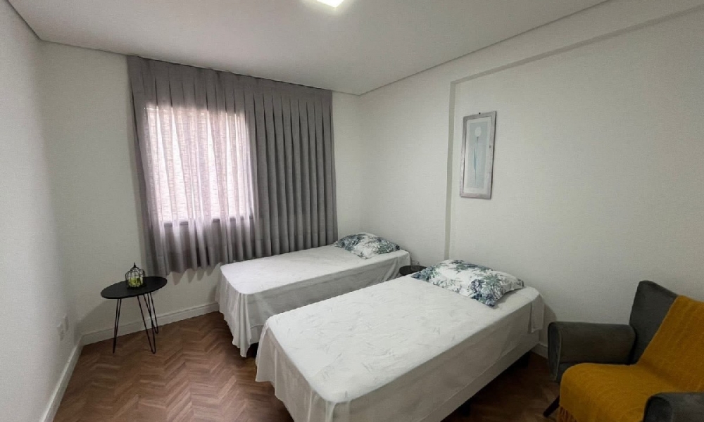 Apartamento de dois dormitórios 