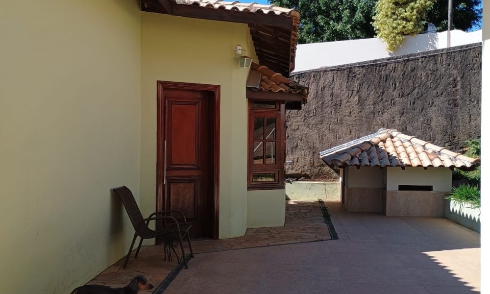 Casa a venda em Serra Negra SP